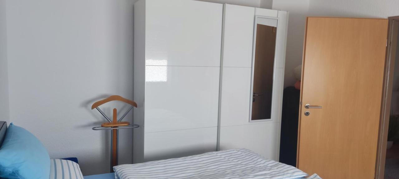 Schoene 3 Zi. Ferienwohnung Vor Den Toren Frankfurt 드라이아이히 외부 사진